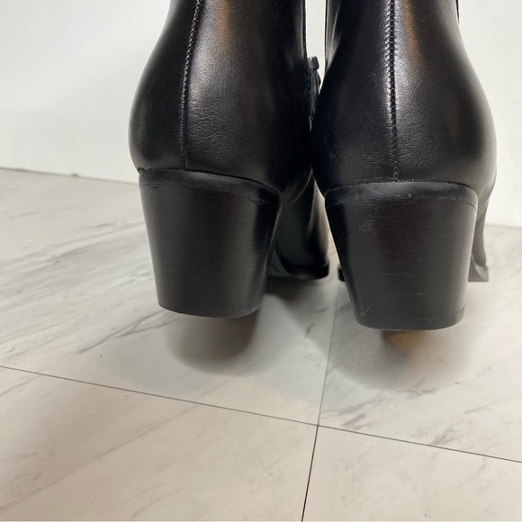 Marc Fisher Henly Black Leather Chain Bootie 7M - Picture 4 of 16